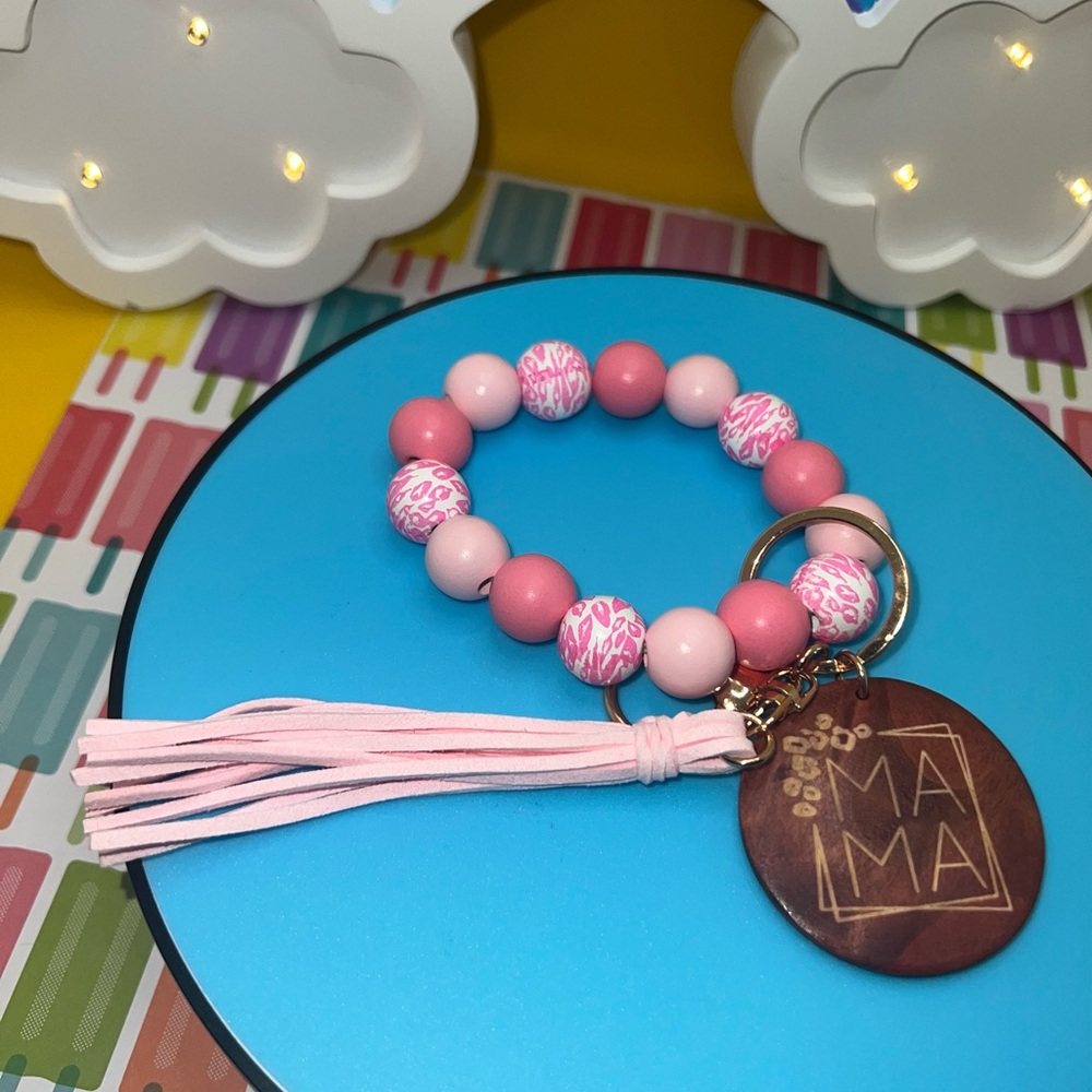 NWOT - Pink Wood Bead Bracelet Keychain!!